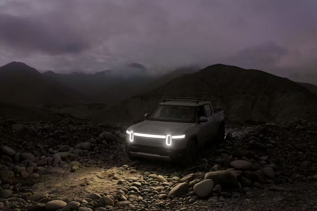 梅賽德斯與 Rivian 合作開發(fā)電動(dòng)貨車